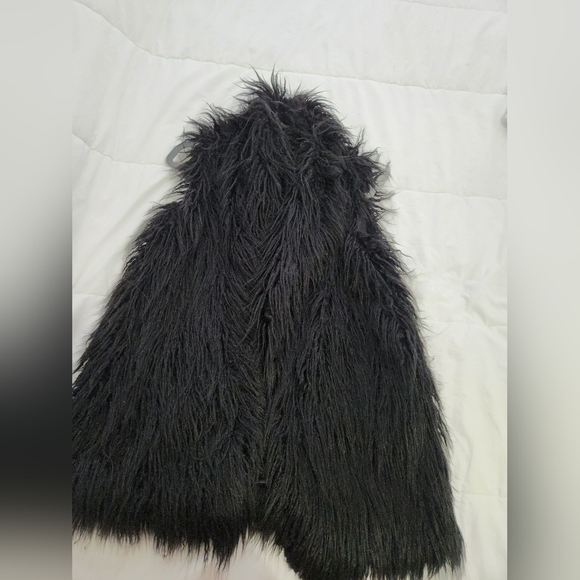 New Zara Fara Fur Vest - Picture 2 of 15